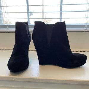 Jessica Simpson Corbyn Suede Wedge Bootie